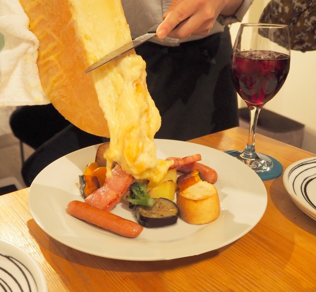東京で人気のラクレットチーズが楽しめるお店6選 とろ りたまらない ビギナーズ